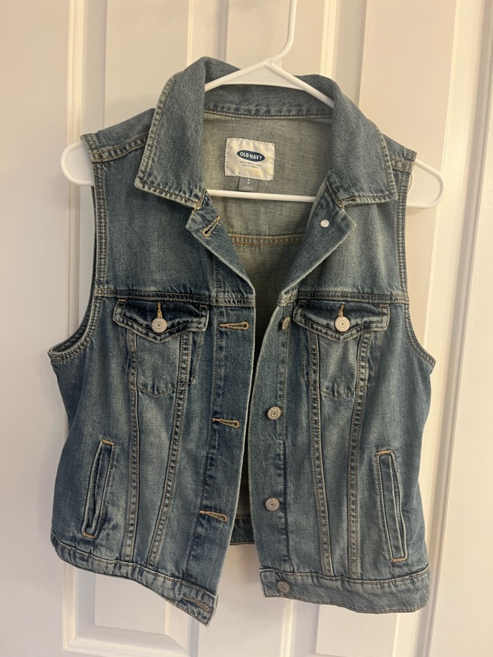 Old Navy Women’s Sleeveless  Denim Vest - Light Blue Size Small